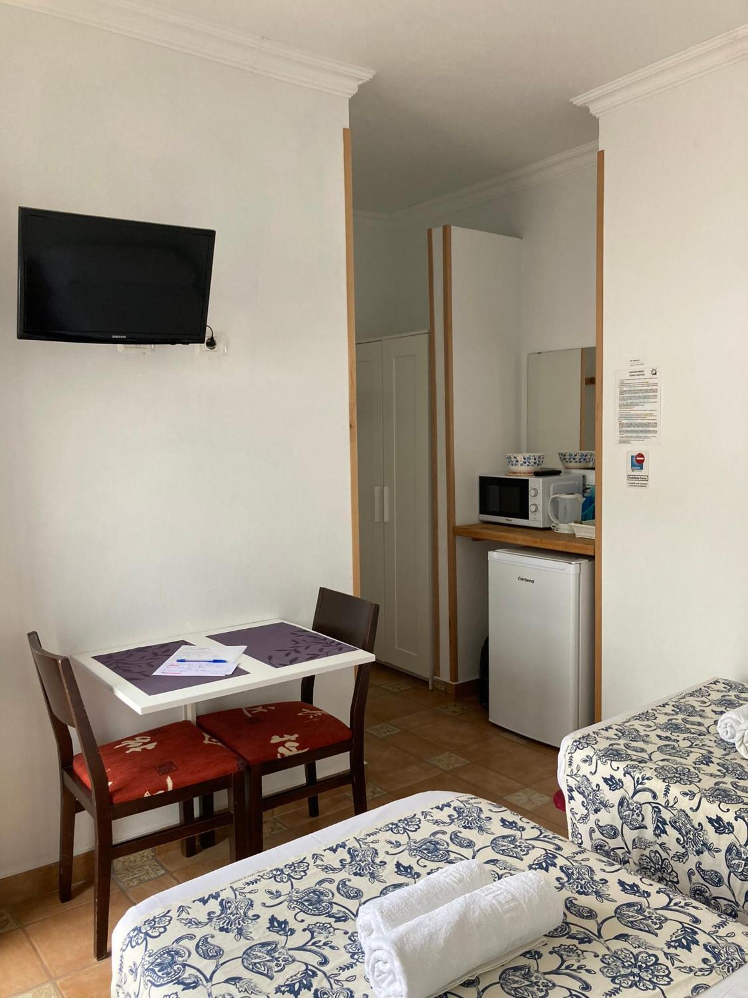 Apartamentos Y Habitaciones Villa Marina 라 칼레타 객실 사진