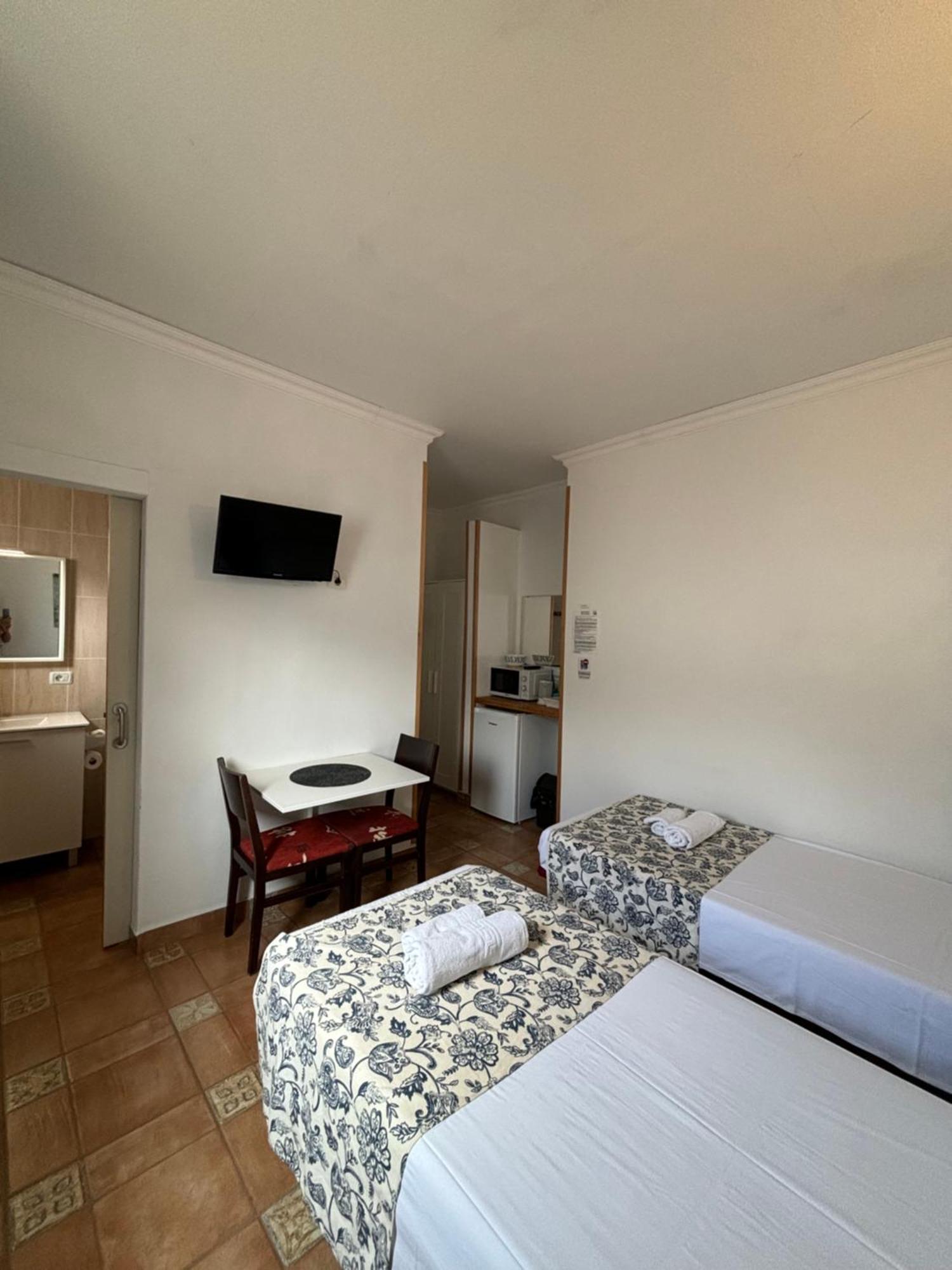 Apartamentos Y Habitaciones Villa Marina 라 칼레타 외부 사진