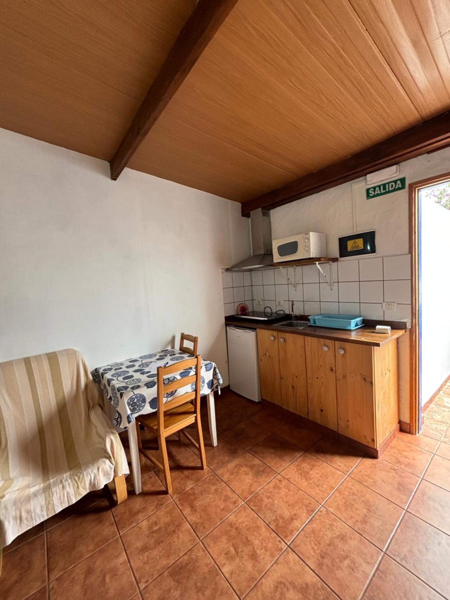 Apartamentos Y Habitaciones Villa Marina 라 칼레타 외부 사진
